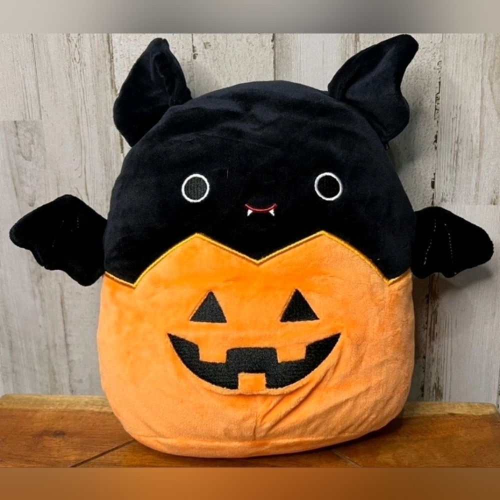 Squishmallows 10" Emily the Bat Halloween Plush 2020 - Picture 1 of 4